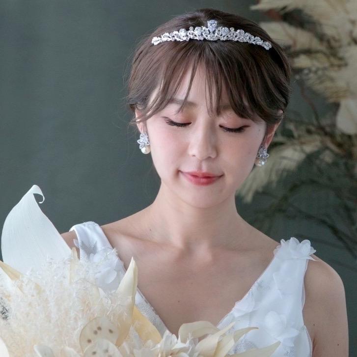 ウェディング アクセサリー【キュービック ジルコニア ナチュラル ティアラ 】ブライダル ティアラ |  | 01