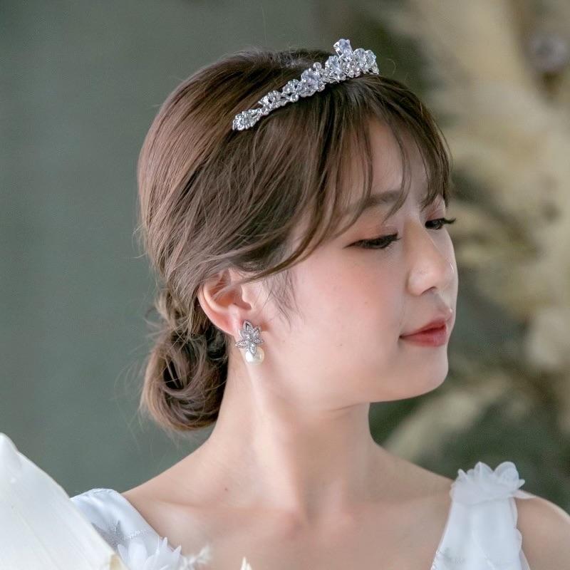ウェディング アクセサリー【キュービック ジルコニア ナチュラル ティアラ 】ブライダル ティアラ |  | 02