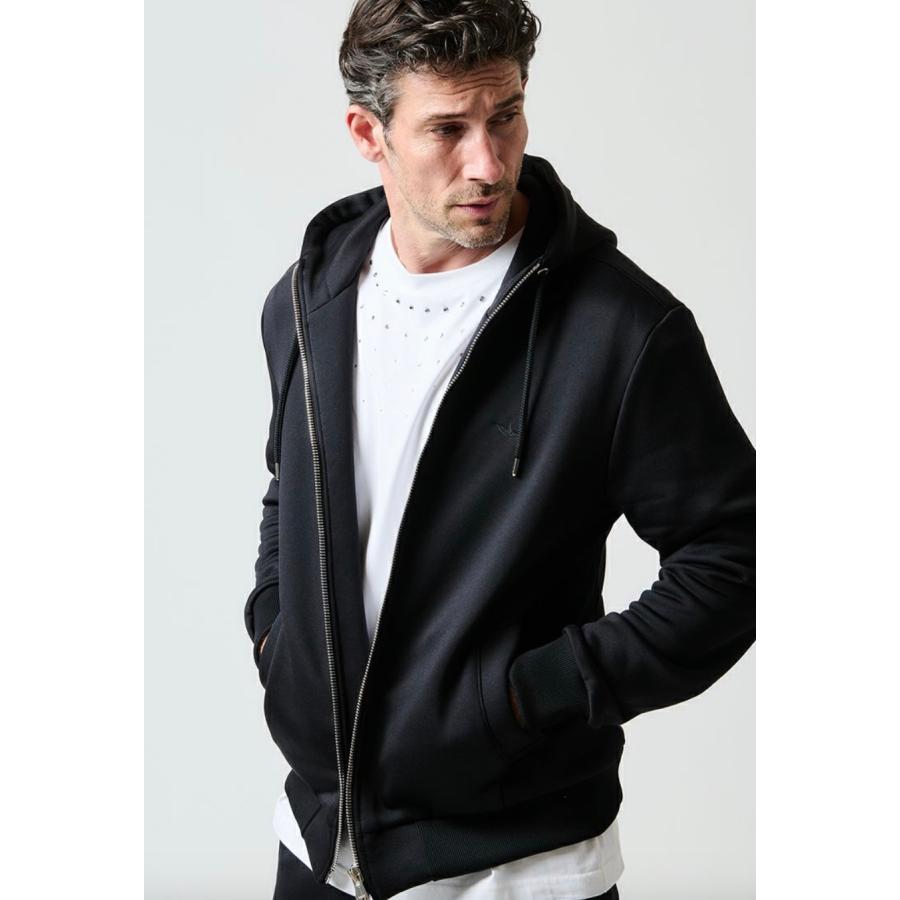 1piu1uguale3 ウノピゥウノウグァーレトレ 3 ブラック NECK ZIP PARKA  