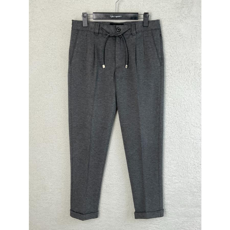 サイズM【新品】1piu1uguale3 EASY ITALY TROUSERS 未使用 1piu1uguale3 ウノピゥウ 4 グレー EASY ITALY TROUSERS