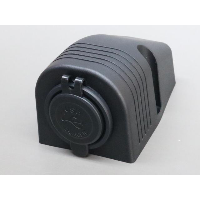 マリン用 USBソケット 防水キャップ付き |  | 02