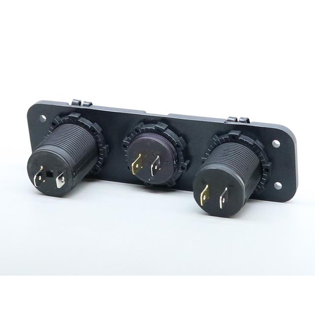 マリン用 12Vシガーソケット＋USBソケット+デジタル電圧計 |  | 04