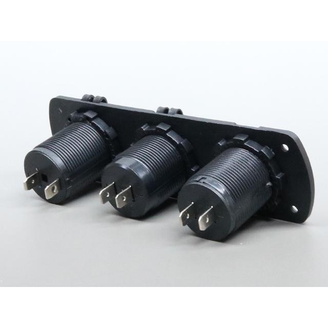 マリン用 12Vシガーソケット＋USBソケット＋電圧計 |  | 02