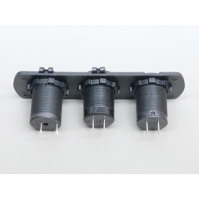 マリン用 12Vシガーソケット＋USBソケット＋電圧計 |  | 03