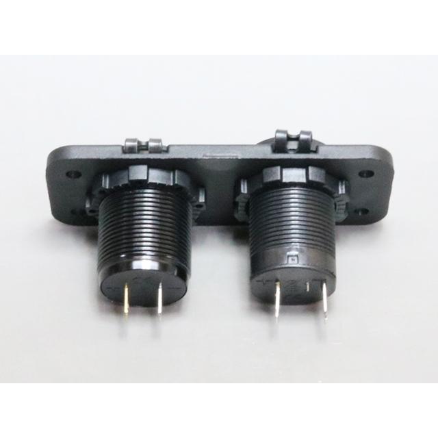 マリン用 12Vシガーソケット＋電圧計付きUSBソケット |  | 04