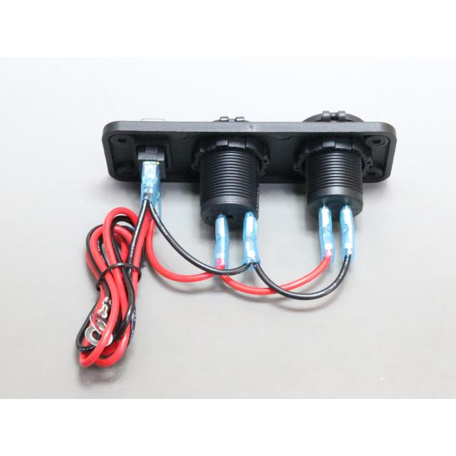 ボート用 12Vシガーソケット＋電圧計付きUSBソケット(タイプC PD) |  | 04