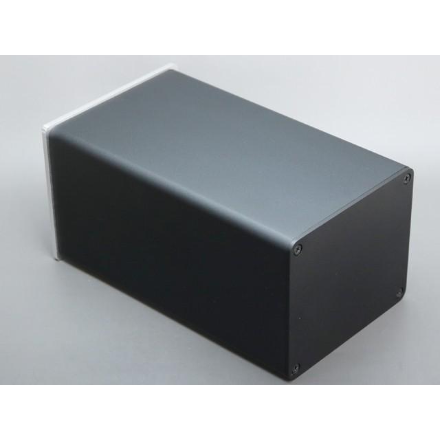 134mm×229mm×114mm シャーシケース |  | 02