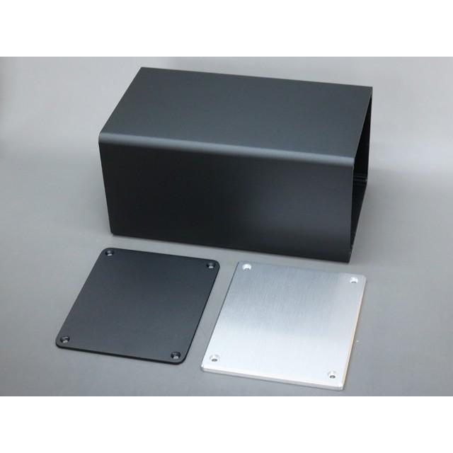 134mm×229mm×114mm シャーシケース |  | 05