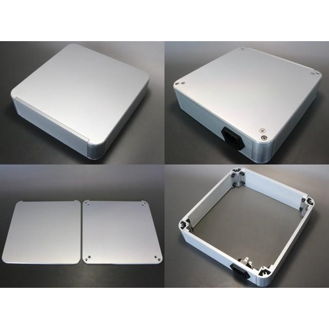 214mm×214mm×55mm シャーシケース |  | 03