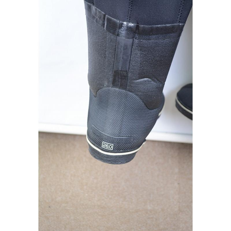 Mobby's 5mm 女性用 ドライスーツ(163cm/63kg/ブーツ26cm Mobby's 5mm 女性用 ドライスーツ(163cm/63kg/ブーツ26cm