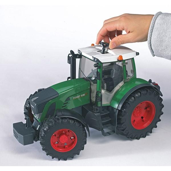 ブルーダー Fendt 936Varioトラクター BR03040 おもちゃ 知育玩具