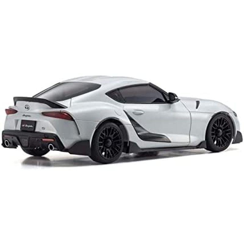 【2026年1月8日以降の発送予定】 京商 ミニッツAWD トヨタ GR スープラ TRD エアロ ホワイトメタリック 電動ラジオコントロール 32626W 【Q2285271449】(14037円)