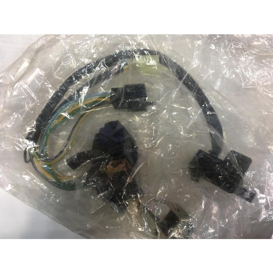 新品 長期在庫品 ハンドルスイッチ   37200-43EB1 スズキ純正  レッツIIの画像