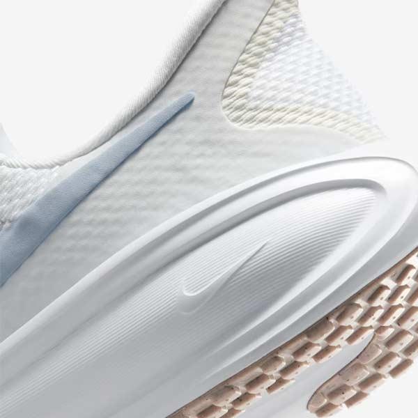 NIKE（ナイキ） ランニング シューズ ウィメンズ レボリューション 8