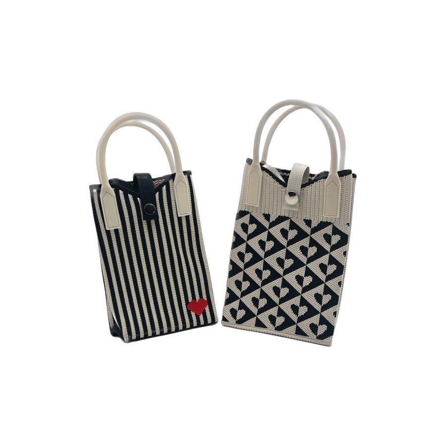 ボタン付きミニスクエアニットバッグ かわいい おしゃれ コンパクト  