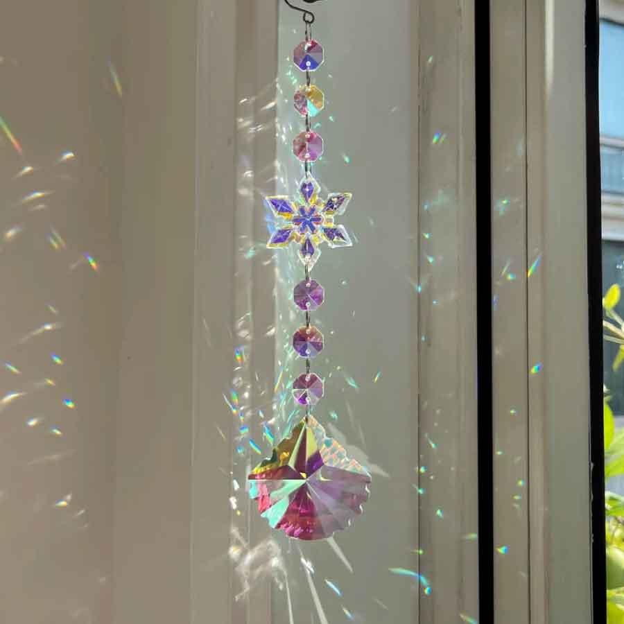 サンキャッチャー 雪の結晶 氷 プリズム 北欧 雑貨 インテリア 風水 開運 幸運 部屋 窓辺 吊り下げ ディスプレイ オーナメント キラキラ ギフト |  | 11