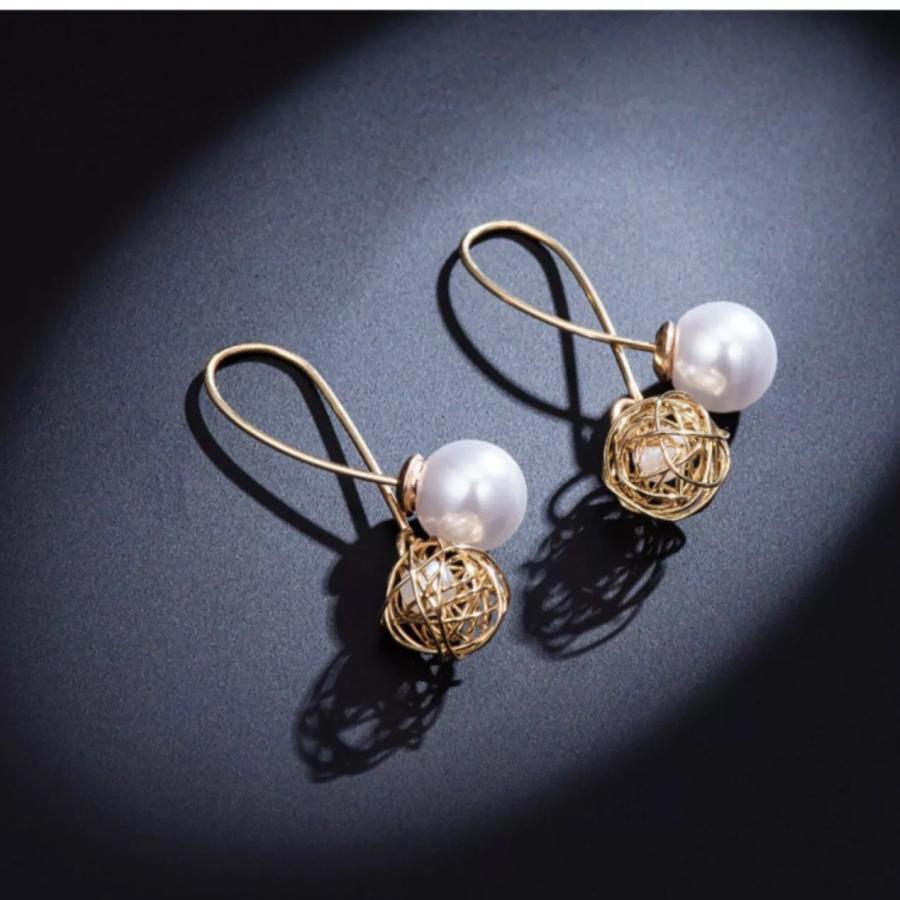 ピアス 揺れる レディース ゴールド ワイヤー ボール フックピアス 上品 シンプル 韓国 アクセサリー 大人 可愛い 結婚式 パーティー プレゼント |  | 03