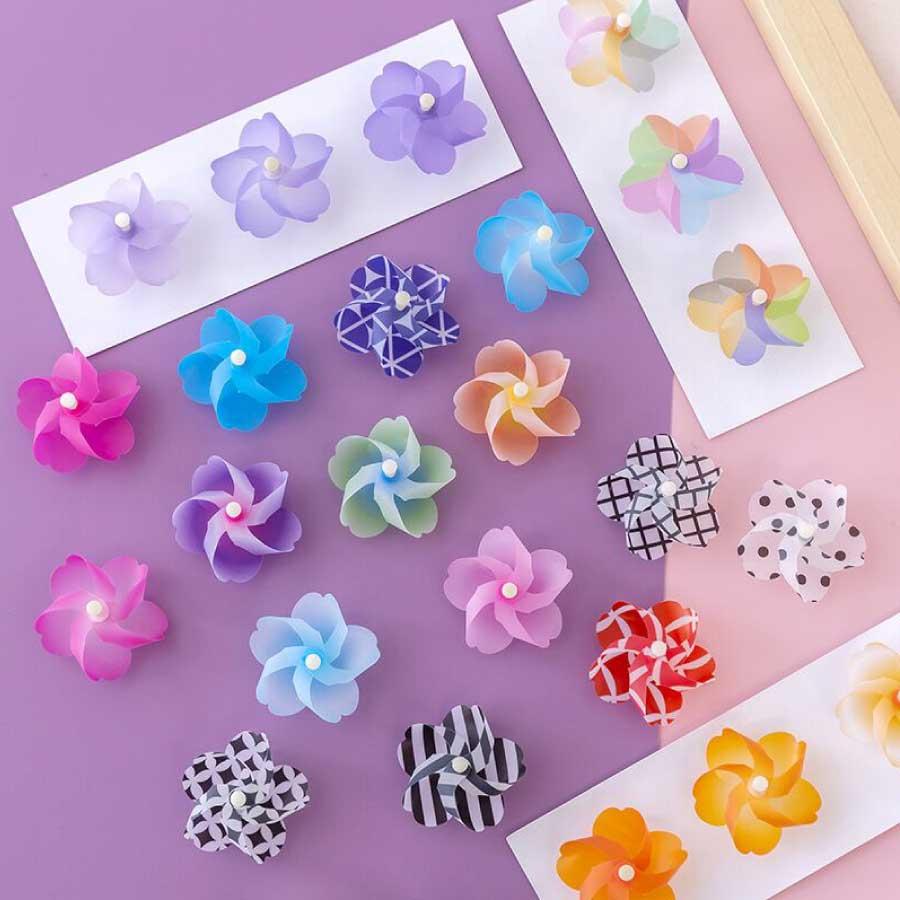 風車 冷蔵庫マグネット 3個セット 直径約3.5cm カラフル ミニマグネット プラスチック 磁石 キッチン 冷蔵庫 玄関 メモ 写真 固定 インテリア 雑貨 かわいい |  | 10