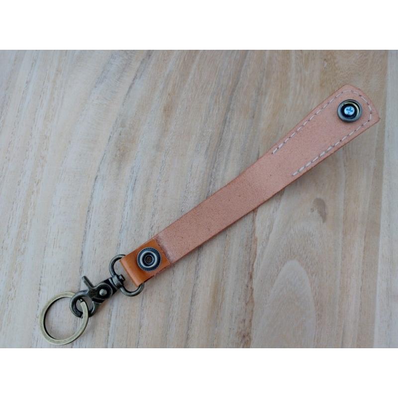 レザーキーホルダー 5セントコイン レプリカコンチョ インディアン 姫路レザー ヌメ革 本牛革 キャメル ブラック ハンドメイド メール便可 クリックポスト |  | 07