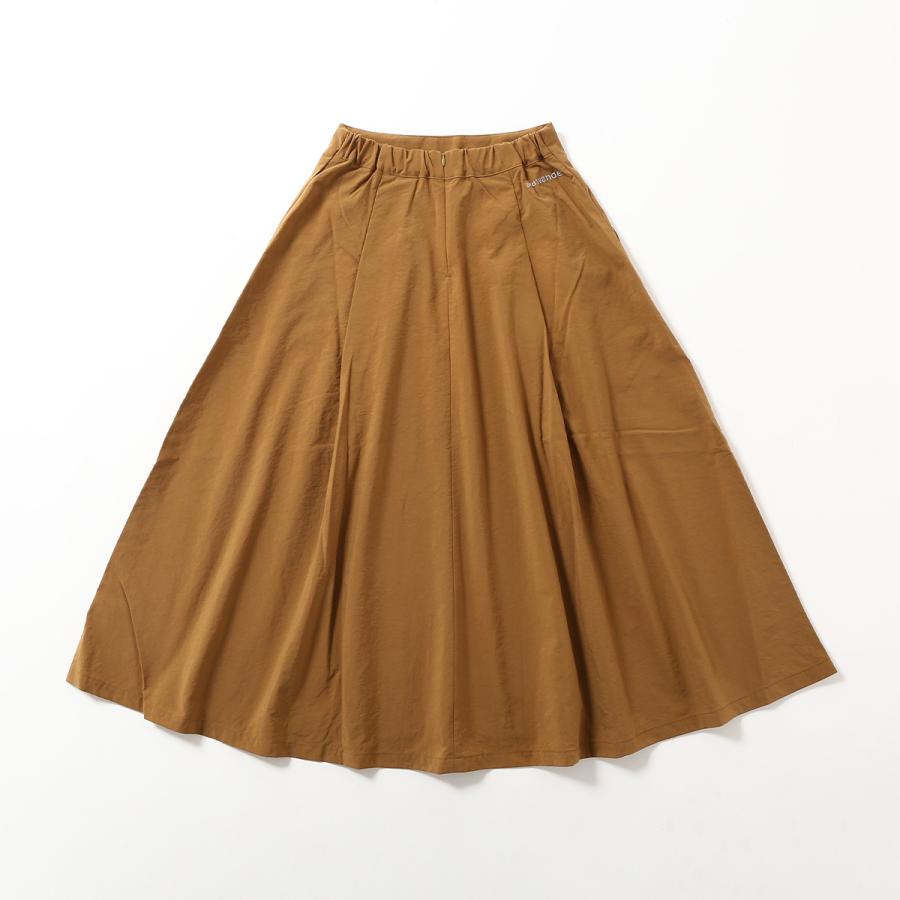 and wander（アンドワンダー） ナイロンチノタックスカート