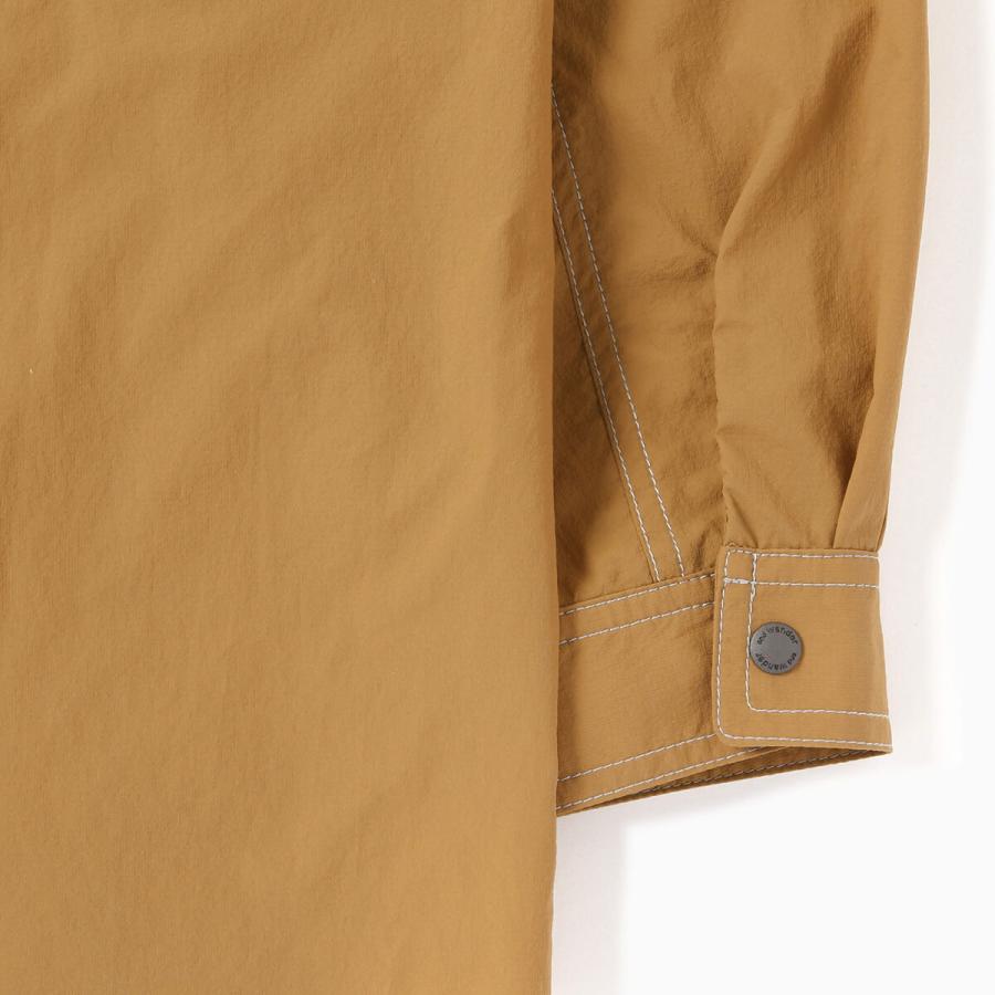 and wander（アンドワンダー） ストレッチリップバンドカラーシャツ