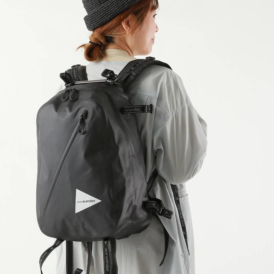 and wander アンドワンダー ウォータープルーフデイパック 5745975218