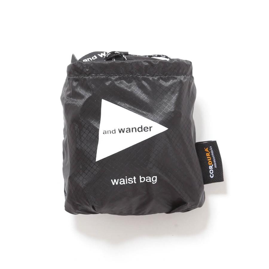 and wander（アンドワンダー） シルウェストバッグ 5745975214 sil