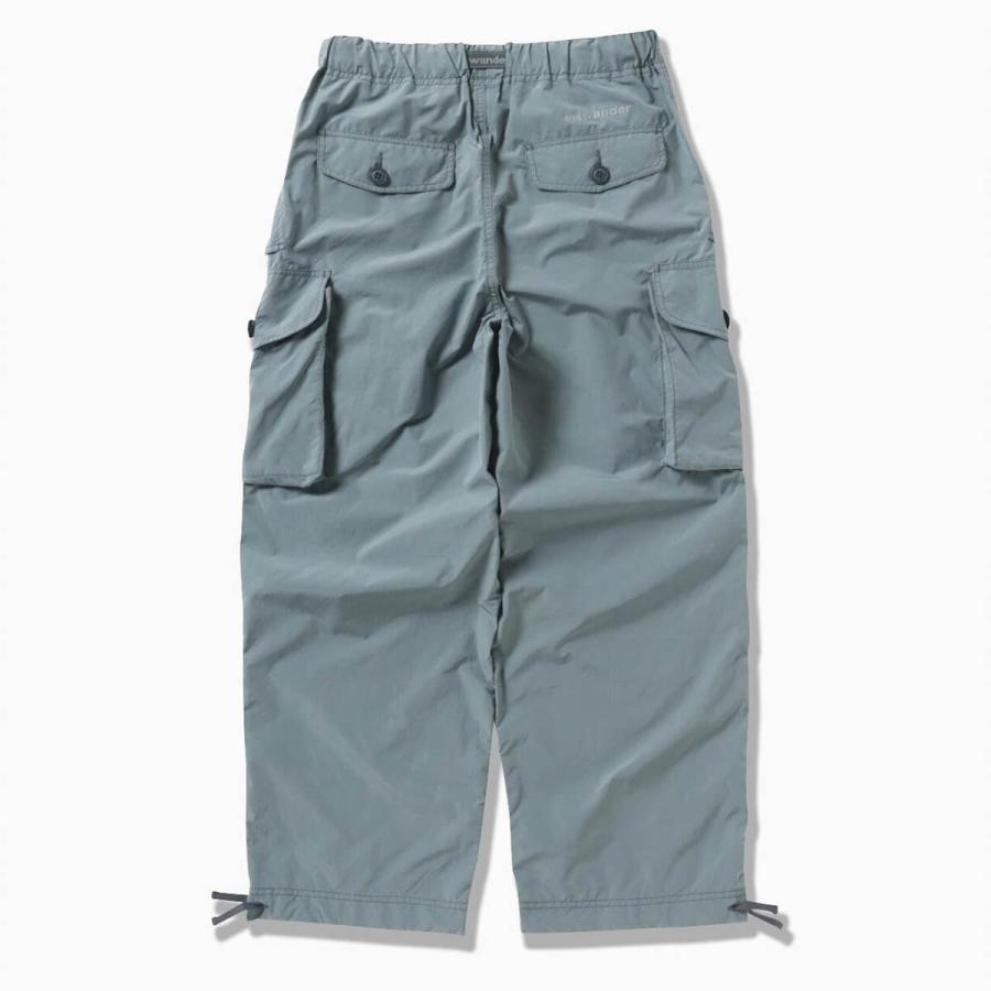 and wander（アンドワンダー） オーバーサイズカーゴパンツ 5745282094
