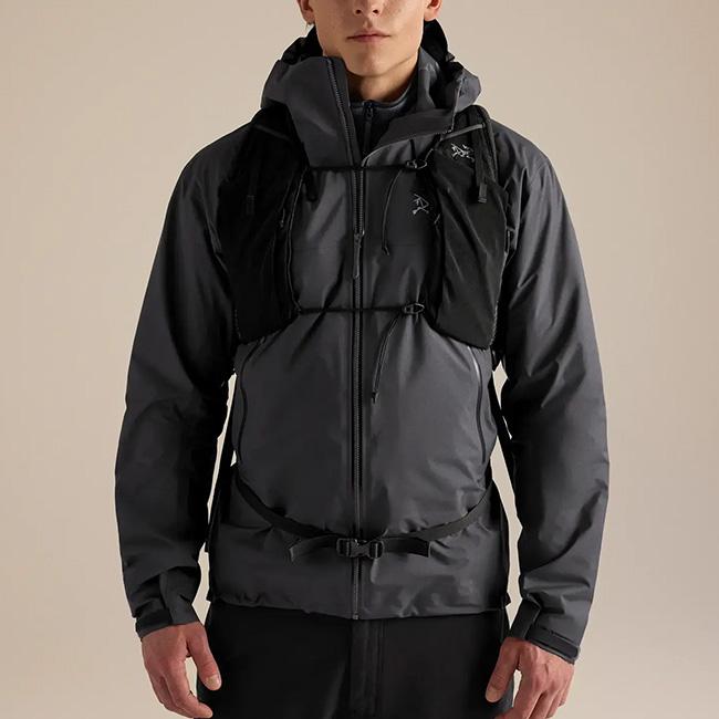 ARC'TERYX エアリオス18 バックパック 黒 26年 アークテリクス ARC'TERYX（アークテリクス） ARC TERYX エアリオス18バックパック