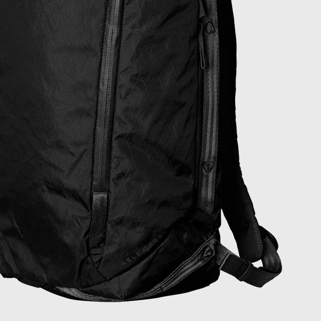 Daybreaker 2 黒 X-pac Daybreaker 2 | Lightweight 25L Backpack for EDC & Outdoor