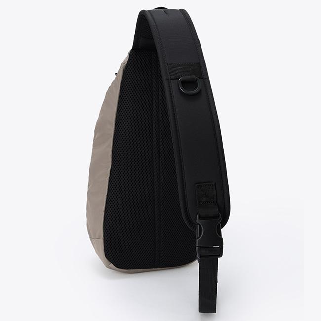 Columbia（コロンビア） グレートスモーキーガーデンボディバッグ