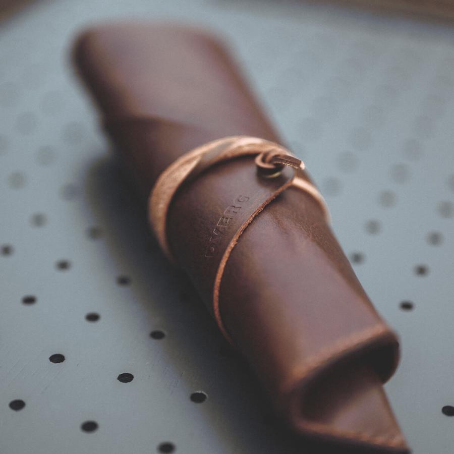 DVERG LEATHER ROLL CASE ドベルグ ケース 楔 クサビ ギア 小物 収納