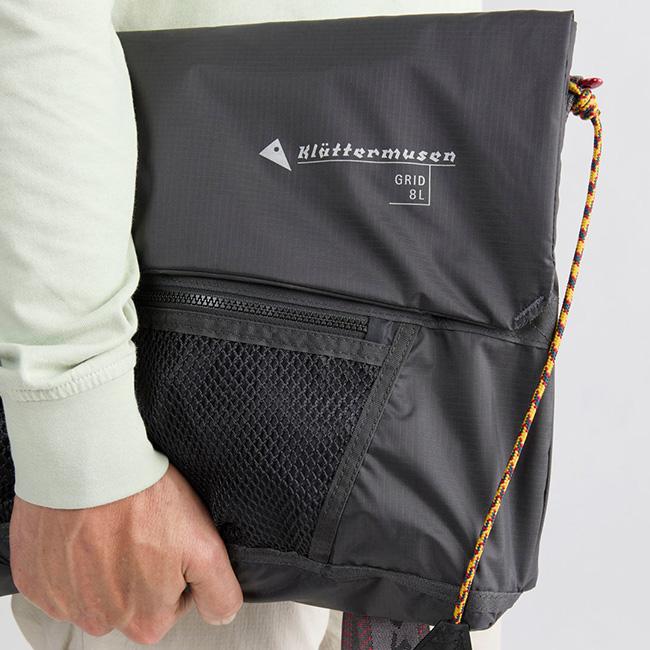 KLATTERMUSEN（クレッタルムーセン） グリッドメッセンジャーバッグ