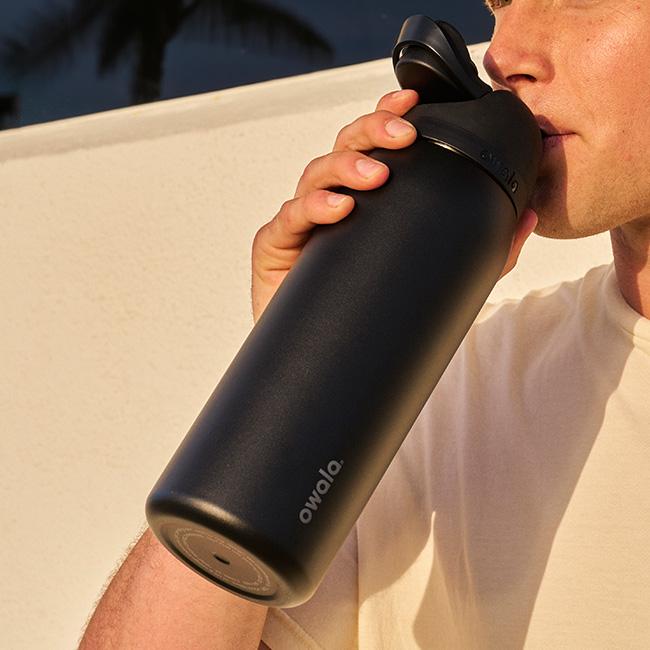 Owala オワラ フリーシップ 32oz FreeSip 水筒 真空ボトル 保冷 945ml