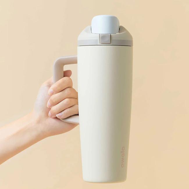 Owala オワラ フリーシップタンブラー 30oz FreeSip Tumbler 水筒 真空