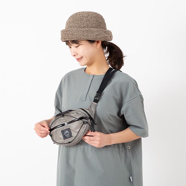 ロウロウマウンテンワークス ナッツパック 極美品　アイスグレー RawLow Mountain Works ロウロウマウンテンワークス ナッツパック Nuts