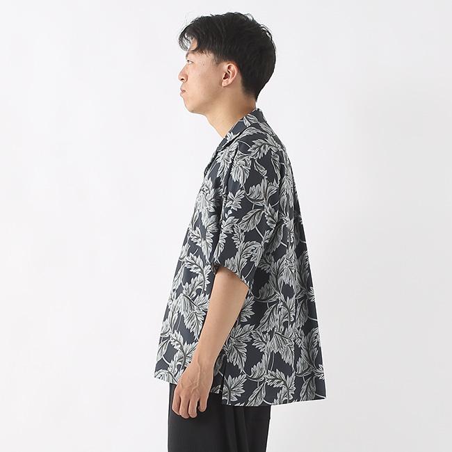 WHITE MOUNTAINEERING（ホワイトマウンテニアリング） ボタニカル