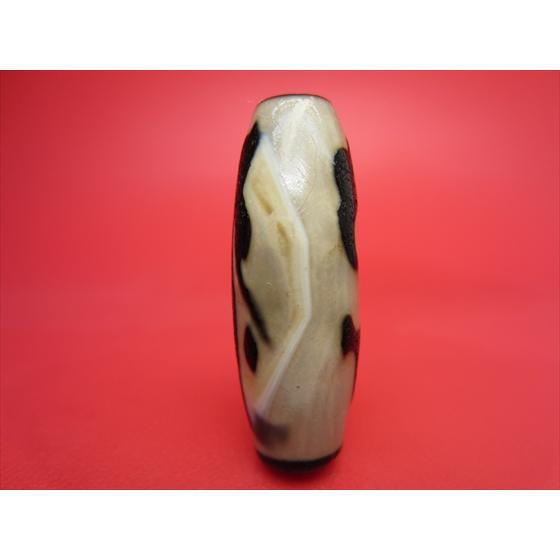 チベット天珠 如意虚空蔵菩薩天珠 タラーク 龍鱗加工 天然模様入り