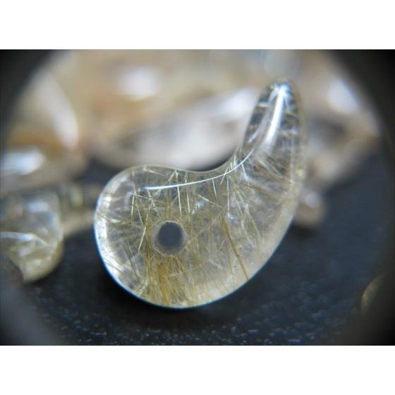 勾玉 ルチルクォーツ 9-17×5.5-9mm : 天然石のお店Sun flower - 通販