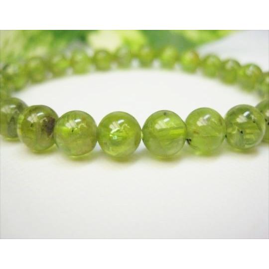 【+Sg】宝石質ペリドットのシンプルブレスレット 宝石質ペリドット 天然石ブレスレット 小粒 サージカル