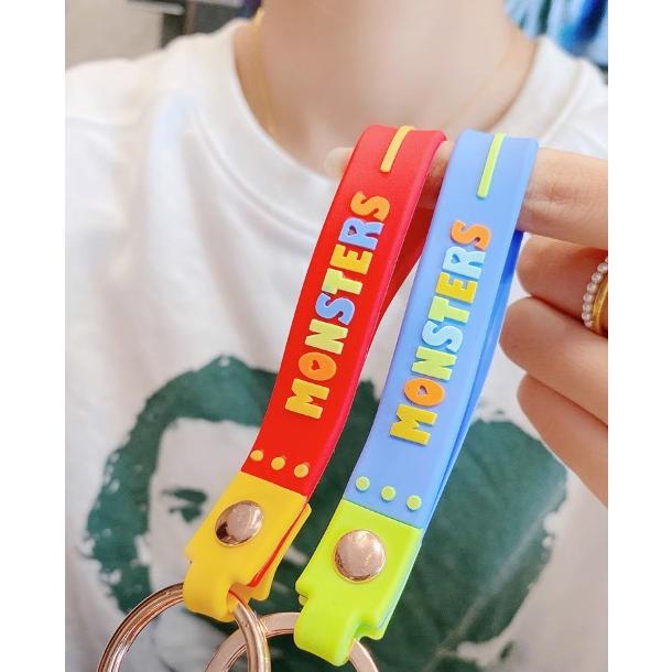 キーホルダー アクセサリー 可愛い おしゃれ アレンジ バッグ SNS