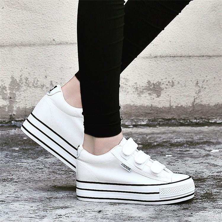 厚底 スニーカー レディース シューズ ローカット 靴 キャンバス レースアップ 幅広 軽量 歩きやすい 春 夏 コーデ 白 ホワイト ブラック ぺたんこ 激安 Yhxz 31 サンフラワーハウス 通販 Yahoo ショッピング