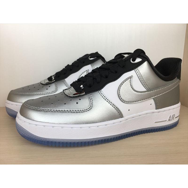 NIKE（ナイキ） AIR FORCE 1'07 SE（エアフォース1'07 SE） スニーカー