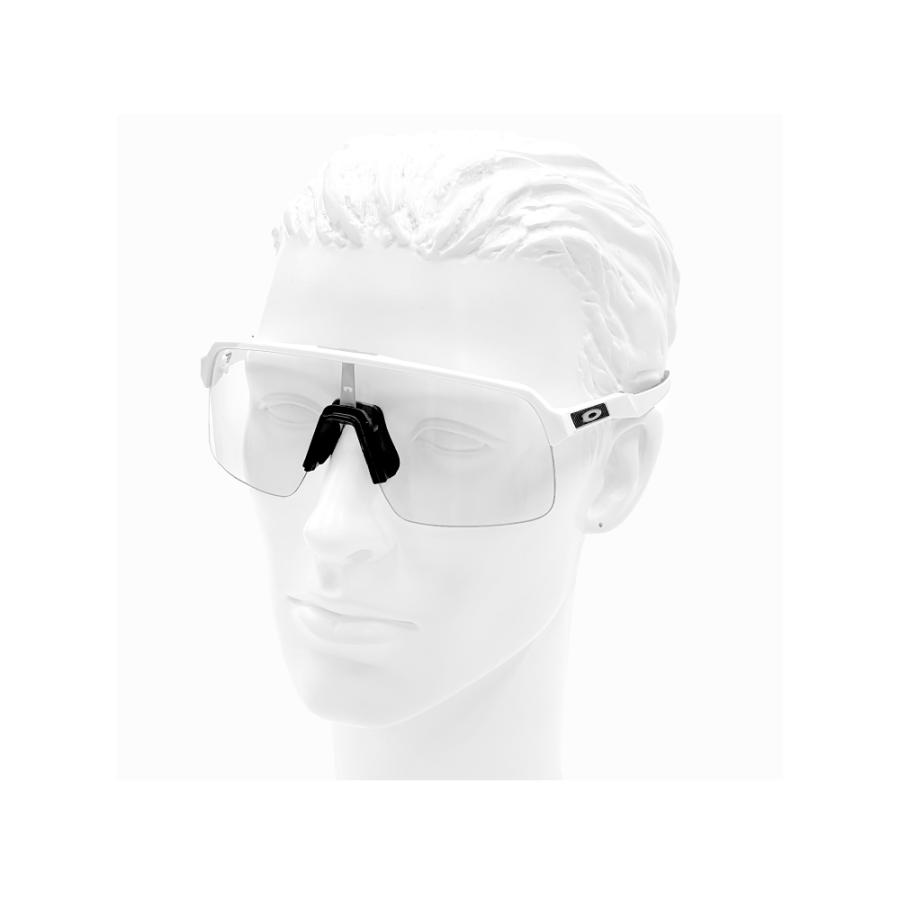 OAKLEY 国内正規品 調光サングラス oo9463a-1939 sutro lite a OAKLEY 国内正規品 調光サングラス oo9463a-1939 sutro lite a