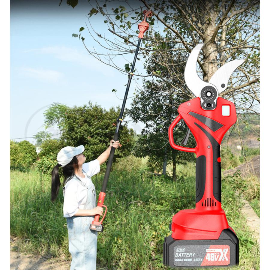 限定素材を使用 剪定ばさみ 電動 高枝切りバサミ マキタ 18Vバッテリー対応 コードレス 電動チェーンソー 高枝切り鋏 切断直径40mm 250cm 延長ポール 切断回数と電池残量表示 【1987486164】(12220円)