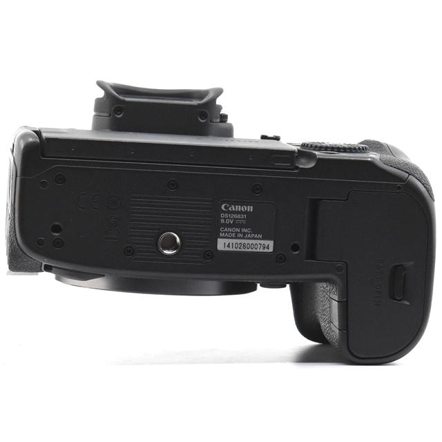 ほぼ新品＞ Canon ミラーレス一眼カメラ EOS R5 ボディ シャッター数 