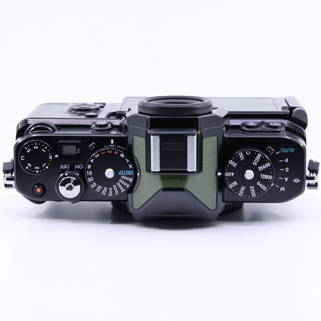 ほぼ新品> Nikon Z f ボディ モスグリーンカラー ミラーレス ほぼ新品> Nikon Z f ボディ モスグリーンカラー ミラーレス