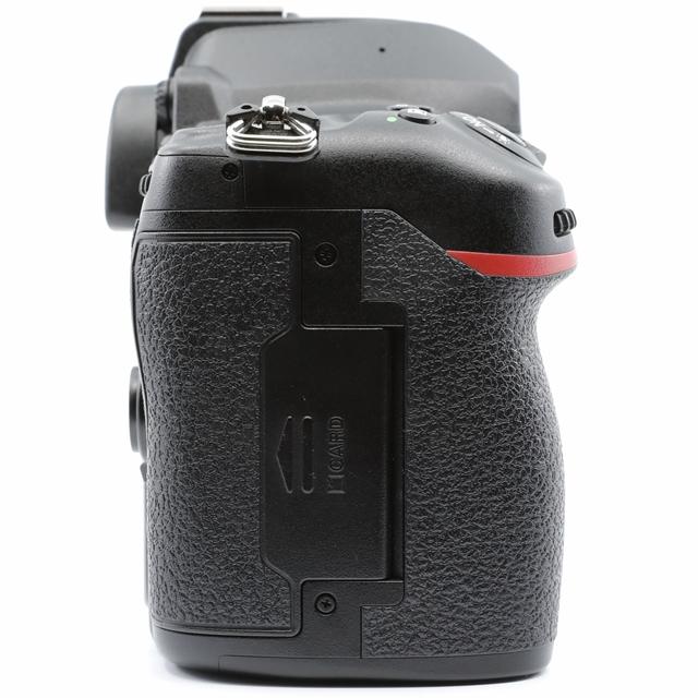 ほぼ新品>ニコン Nikon D780 ボディ シャッター数1178枚 ほぼ新品>ニコン Nikon D780 ボディ シャッター数1178枚