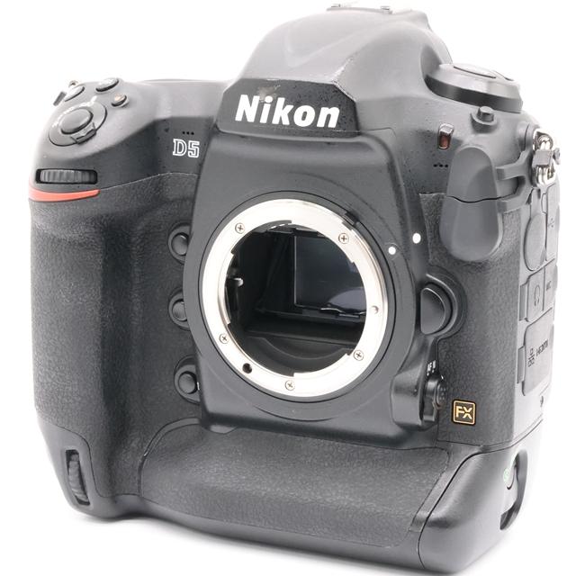 ショット数わずか13,692枚✨ニコン Nikon D5 ボディ XQDType ショット数わずか13,692枚✨ニコン Nikon D5 ボディ XQDType