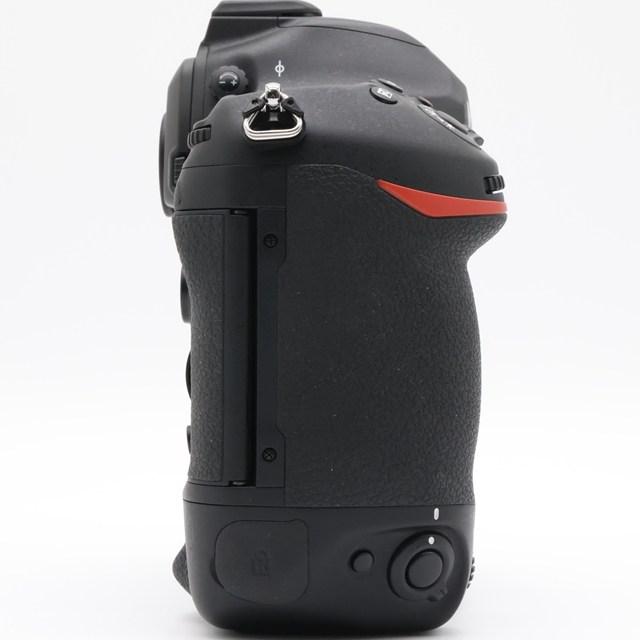 美品>ニコン Nikon D6 ボディ シャッター数わずか13485枚 美品>ニコン Nikon D6 ボディ シャッター数わずか13485枚